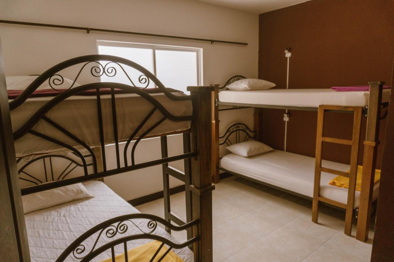 Tuki Hostel & Lounge Pereira Exterior photo