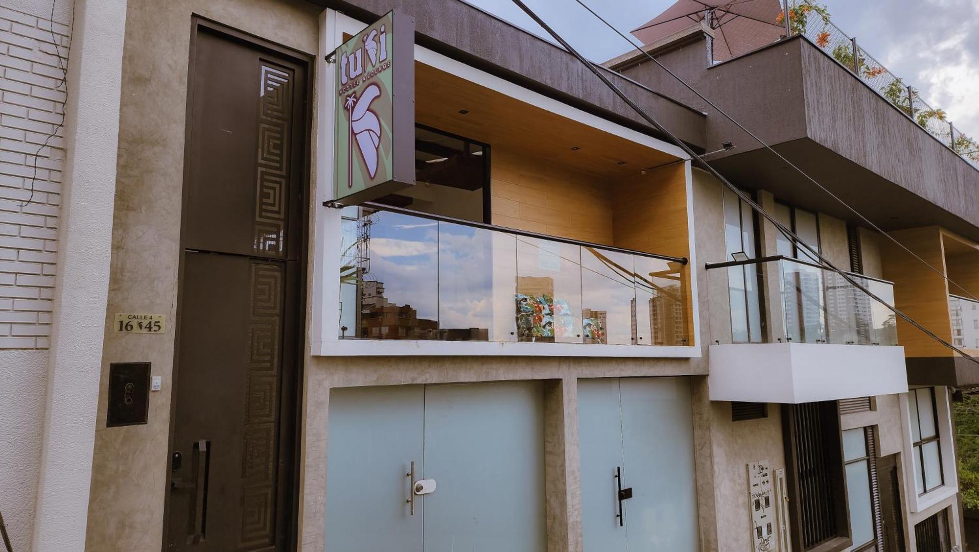 Tuki Hostel & Lounge Pereira Exterior photo