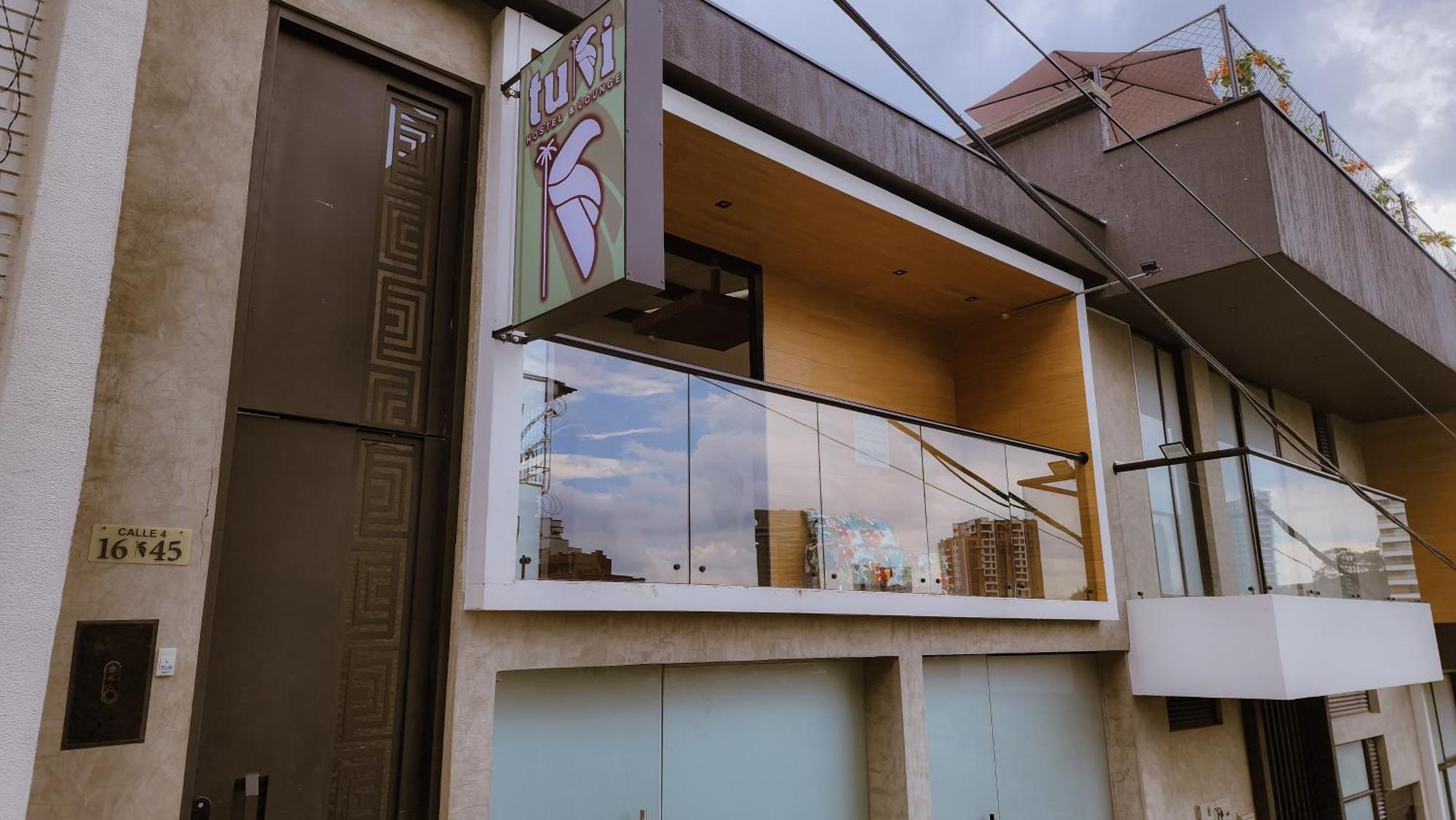 Tuki Hostel & Lounge Pereira Exterior photo