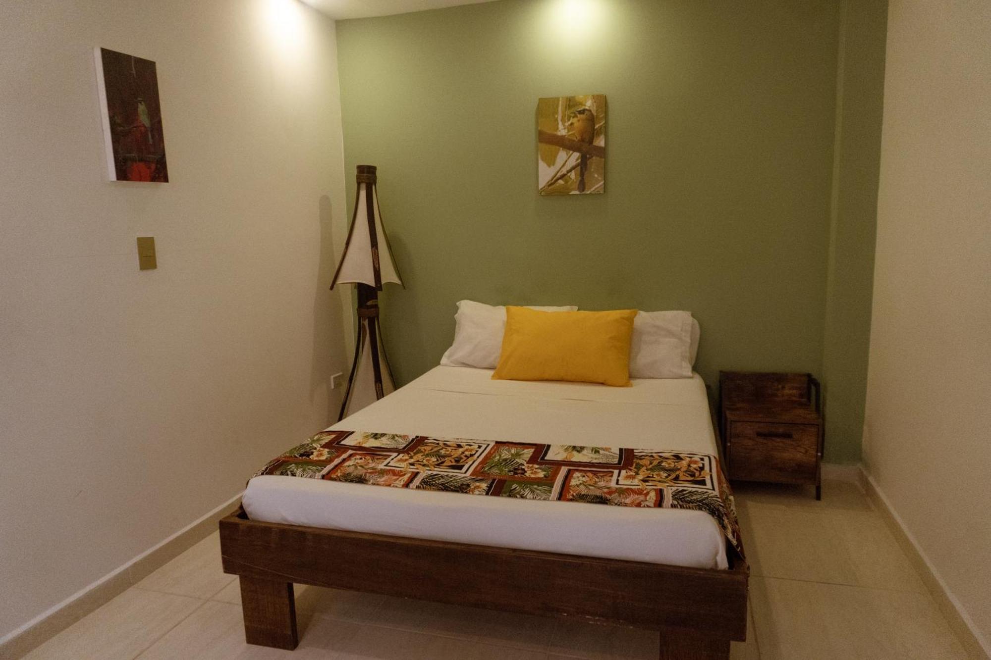 Tuki Hostel & Lounge Pereira Exterior photo